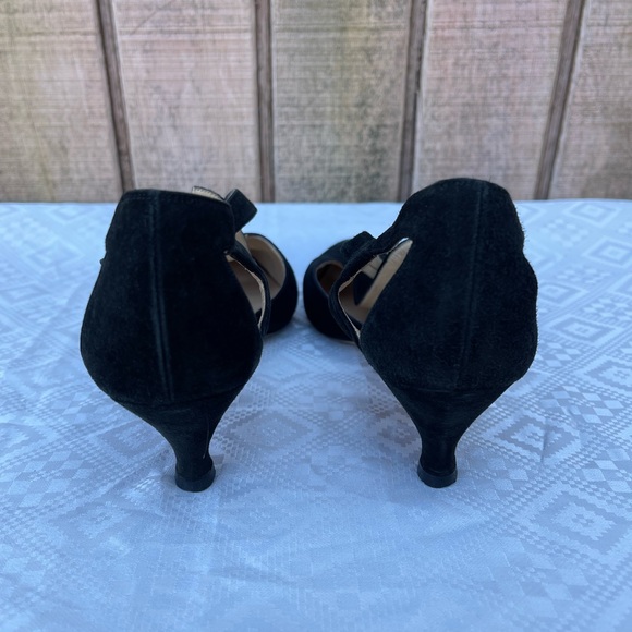 Manolo Blahnik Black Sued T-Bar Pump Size 37.5 - Picture 4 of 8